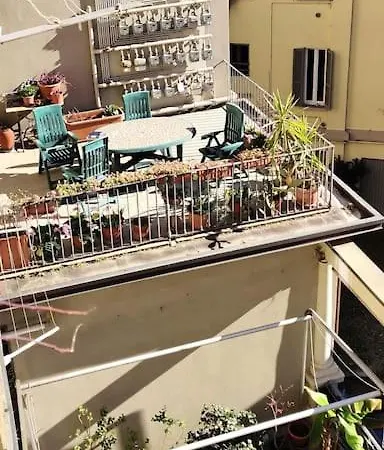 Monolocale Nuovo In Centralissimo Palazzo Storico Διαμέρισμα