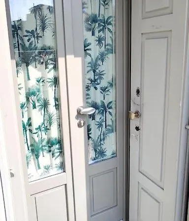 Διαμέρισμα Monolocale Nuovo In Centralissimo Palazzo Storico *